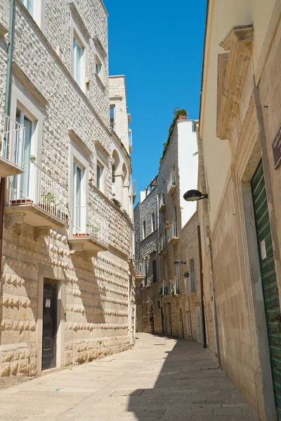 Molfetta alleyway. Puglia. İtalya. — Stok fotoğraf