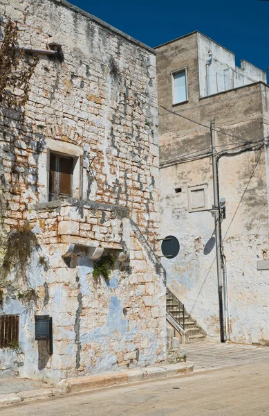 Alleyway. Sammichele di Bari. Puglia. Italy. — Stock Photo, Image