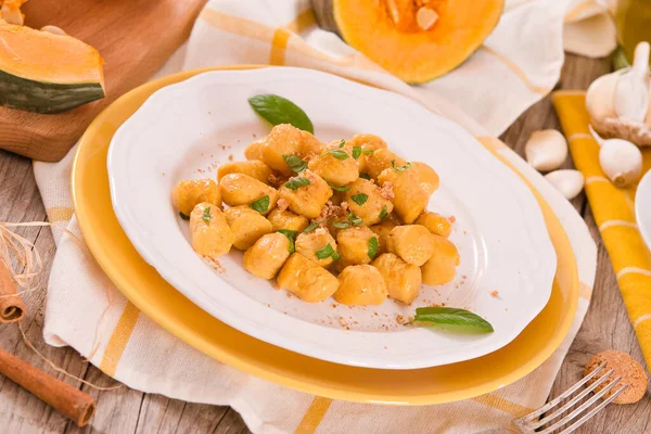 Gnocchi Zucca Con Amaretti Grattugiati — Foto Stock