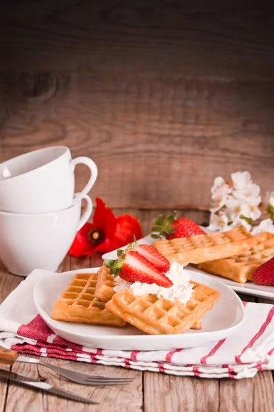 Waffles Strawberries Whipped Cream — Stock Photo, Image