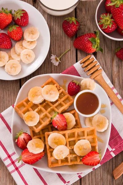 Waffles Strawberries Bananas Honey — Stock Photo, Image