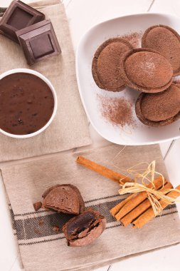 Çikolata dolgulu Pasticciotto keki.. 