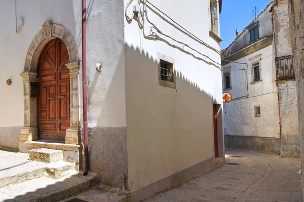 Para o beco. Acerenza. Basilicata. Itália . — Fotografia de Stock