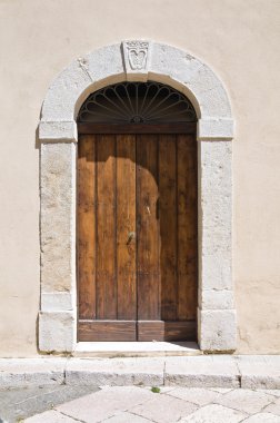 ahşap kapı. San severo. Puglia. İtalya.