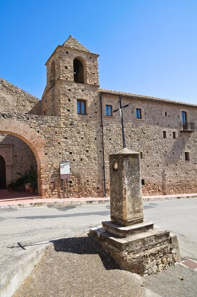 Ferences kolostor. Rocca imperiale. Calabria. Olaszország. — Stock Fotó