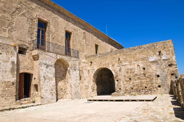 Castelul Swabian din Rocca Imperiale. Calabria. Italia . — Fotografie, imagine de stoc