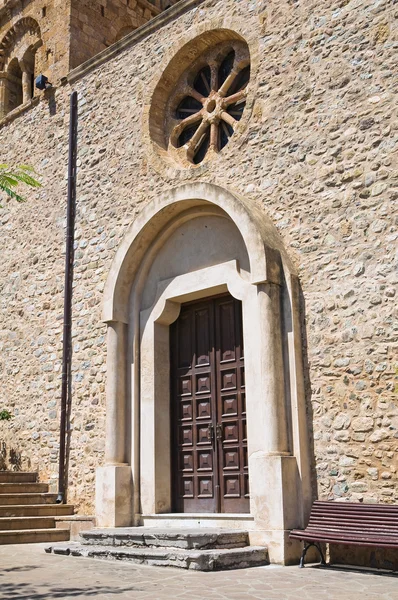 Rocca Imperiale anne Kilisesi. Calabria. İtalya. — Stok fotoğraf