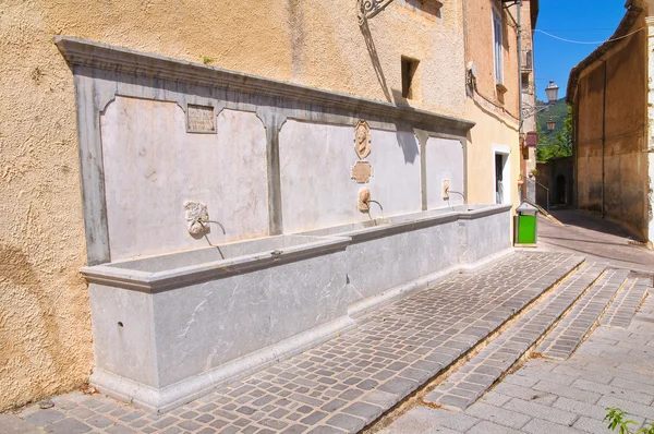 Monumental fontän. Morano calabro. Kalabrien. Italien. — Stockfoto