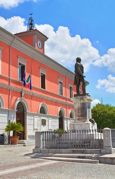 Rathausgebäude. Brienza. Basilikata. Italien. — Stockfoto