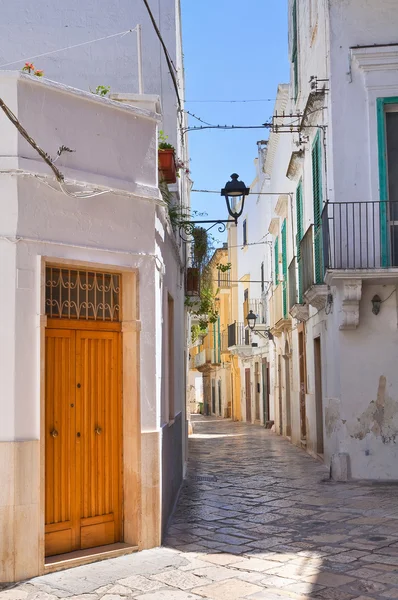 Gasse. Fasano. Apulien. Italien. — Stockfoto