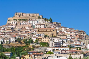 rocca Imperiale panoramik manzaralı. Calabria. İtalya.