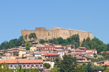 Manzarayı Lagopesole. Basilicata. İtalya.