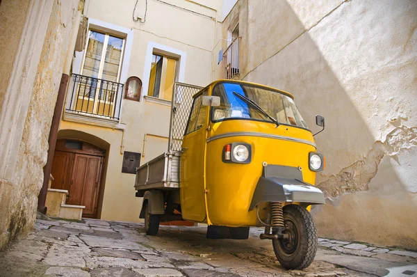 Para o beco. Altamura. Puglia. Itália . — Fotografia de Stock