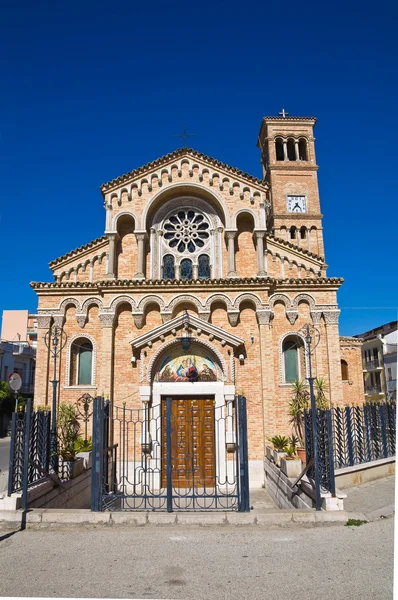 麦当娜德拉丰塔纳大教堂。torremaggiore。普利亚大区。意大利. — 图库照片