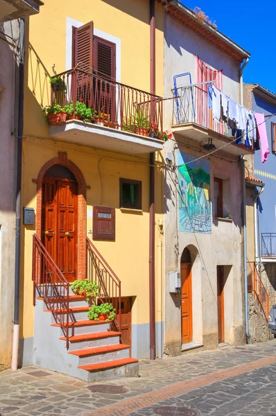 Vicolo. Satriano di Lucania. Italia . — Foto Stock