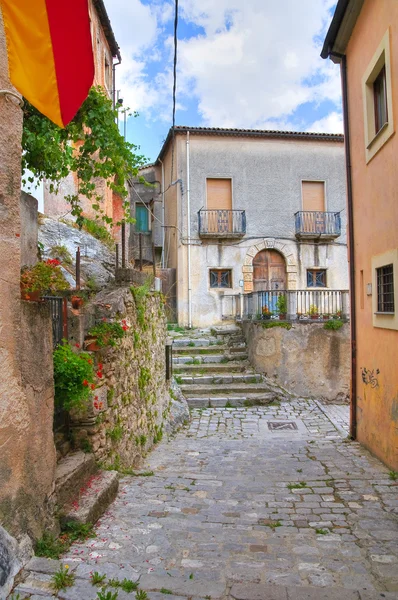 Une ruelle. Brienza. Basilicate. Italie . — Photo