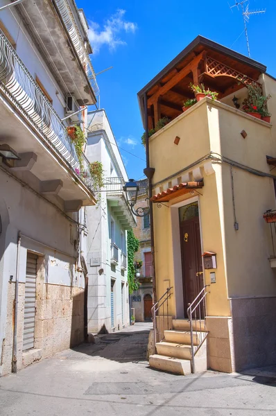 Para o beco. Altamura. Puglia. Itália . — Fotografia de Stock