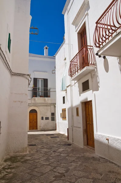 Alleyway. Fasano. Puglia. İtalya. — Stok fotoğraf