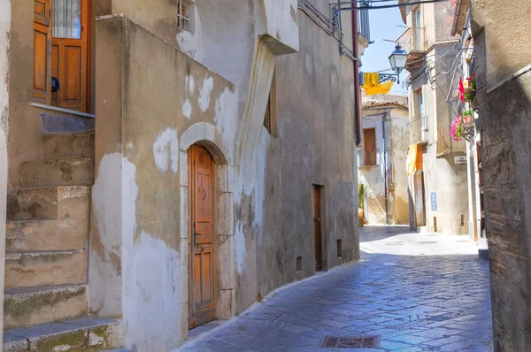 Para o beco. Acerenza. Basilicata. Itália . — Fotografia de Stock