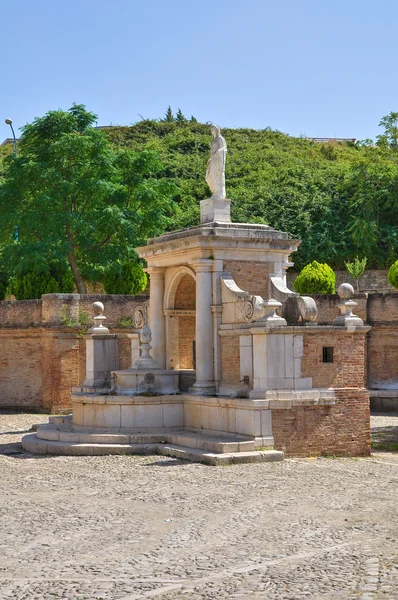 喷泉 Cavallina 的 Genzano di Lucania。意大利. — 图库照片