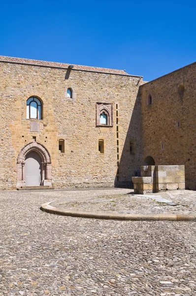 Castelo de Lagopesole. Basilicata. Itália . — Fotografia de Stock