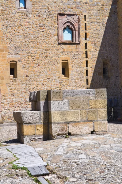 Lagopesole slott. Basilicata. Italien. — Stockfoto