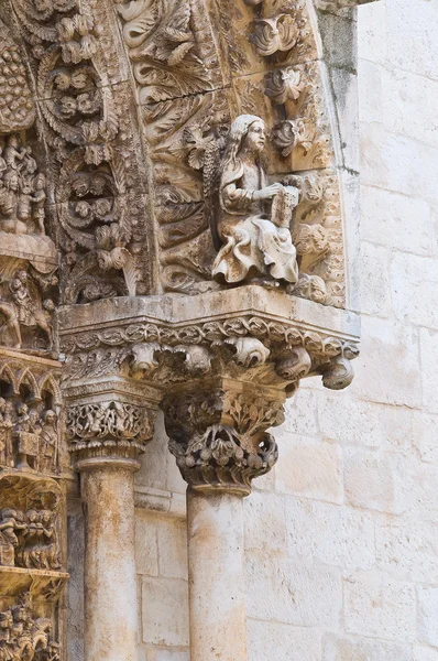 Catedral Duomo de Altamura. Puglia. Sul da Itália . — Fotografia de Stock