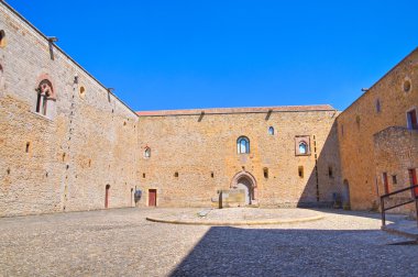 lagopesole Kalesi. Basilicata. İtalya.