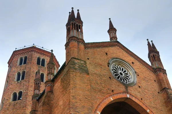 Kostel St. Antonino. Piacenza. Emilia-Romagna. Itálie. — Stock fotografie