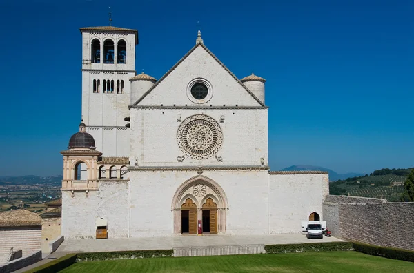 Bazilika církev svatého Františka z Assisi. Umbrie. Itálie. — Stock fotografie