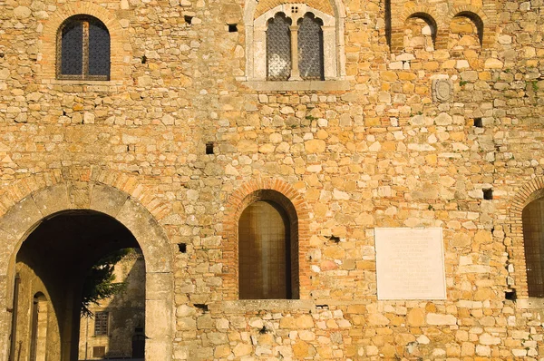 Kasteel van Bovino. Puglia. Italië. — Stockfoto