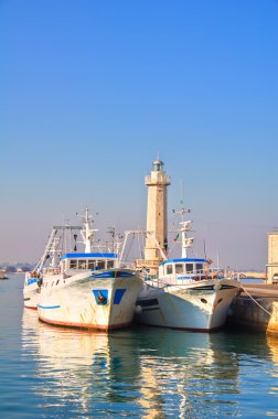 Molfetta 'nın panoramik görüntüsü. Puglia. İtalya.