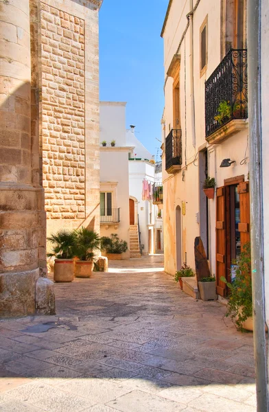 Gasse. locorotondo. Apulien. Italien. — Stockfoto