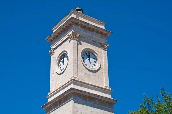 Torre dell'orologio. Barletta. Puglia. Italia . — Foto Stock