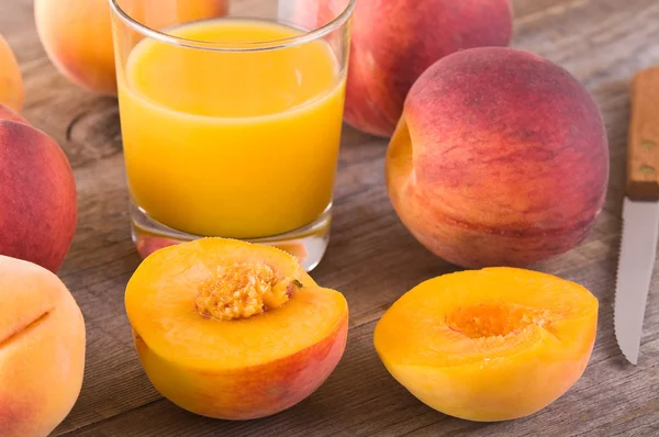 Peach juice. — Stock Photo, Image