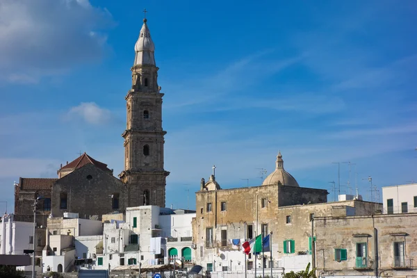 Monopoli panoramik bir bakış. Puglia. İtalya. — Stok fotoğraf