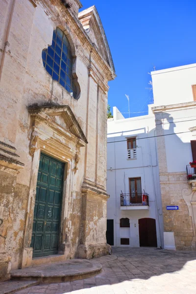 Een steegje. Monopoli. Een Puglia. Italië. — Stockfoto