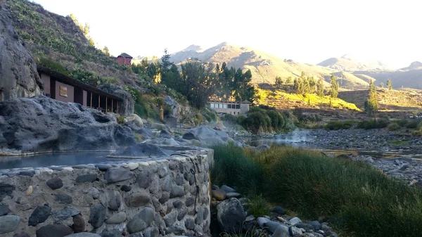 Termas en el volcán. Perú — Foto de Stock