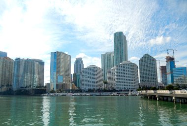 Biscayne Körfezi boyunca şehir Miami görünümü