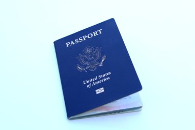 Bizi izole pasaportu