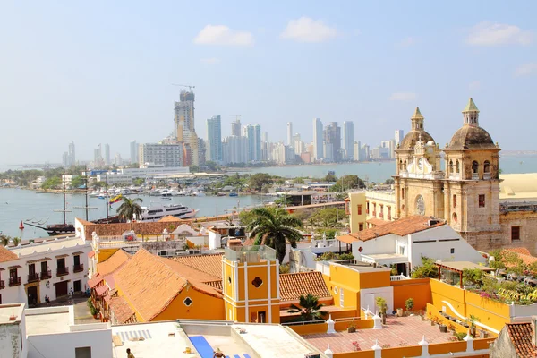Cartagena, Kolombiya manzarası. Tarihi şehir, bocagrande ve bağlantı noktası — Stok fotoğraf