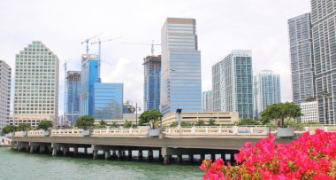 Miami manzarası. Brickell anahtar Köprüsü. 