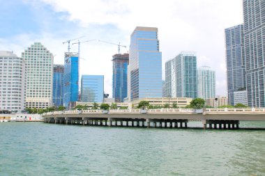 Miami manzarası. Brickell anahtar Köprüsü. 