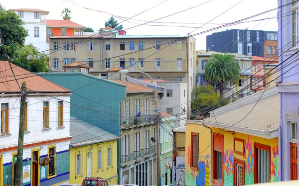 Casas coloridas em Valparaiso, Chile — Fotografia de Stock