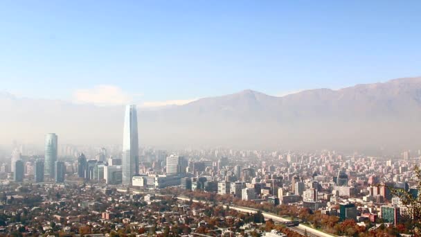 Chile capital Santiago Skyline Timelapse. andes montañas — Vídeos de Stock