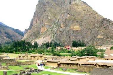 Ollantaytambo İnka kutsal vadisinde