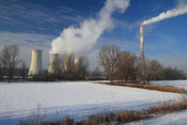 Cooling towers steam — Stock Photo, Image