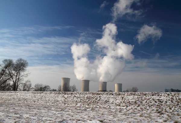 Cooling towers steam — Stock Photo, Image