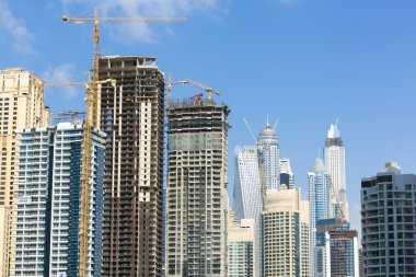 Dubai inşaat altında modern mimari