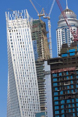 Dubai inşaat altında modern mimari